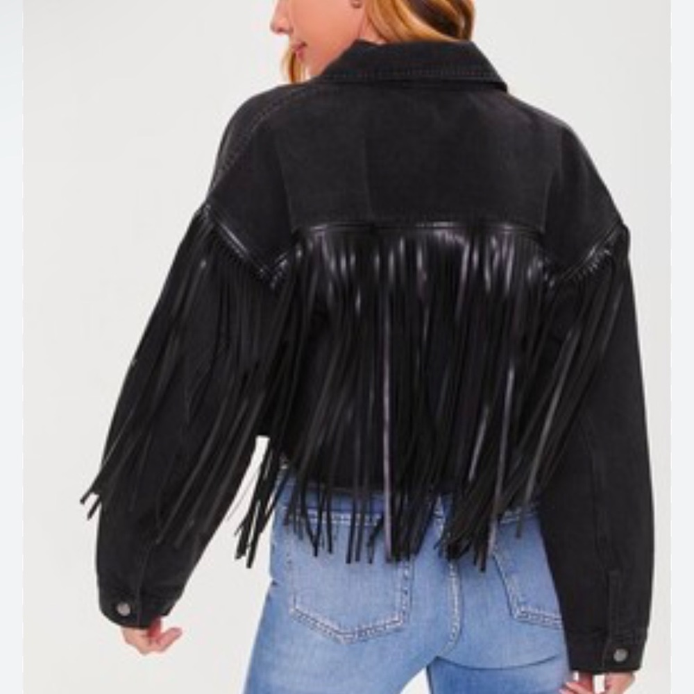 Forever 21 Black Denim Fringe Trucker Jacket Size Large